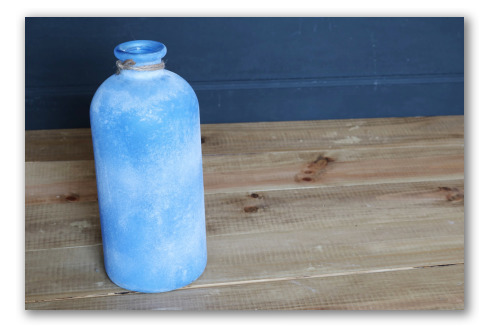 Botella mediana azul sin cuello